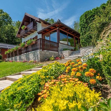 Holiday Home Mare Near River Karlovac Exterior photo